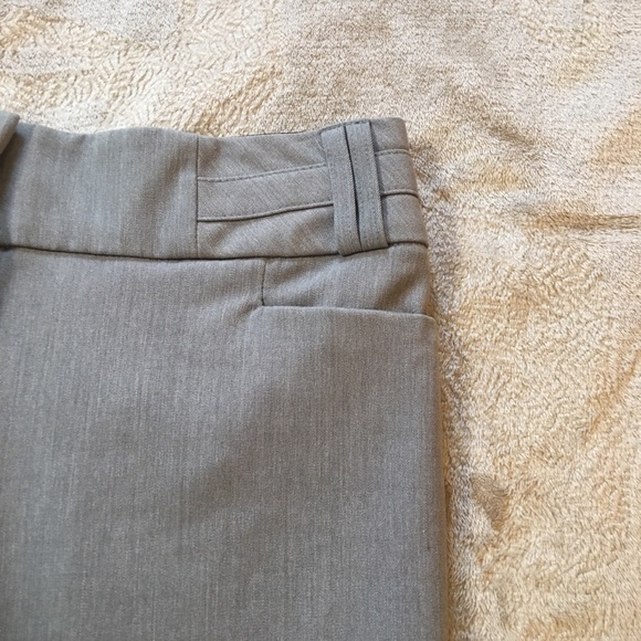 Maurices gray dress capris Size 5/6 - Picture 7 of 10